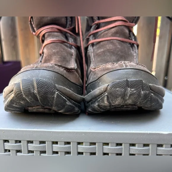 Cozy Lace-up Winter boots - Picture 7 of 10